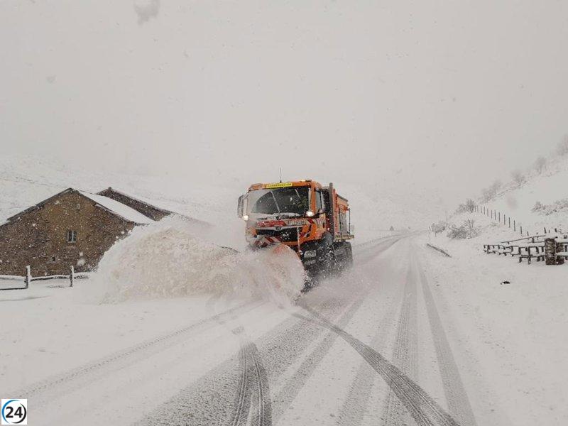 Transportes activa protocolos de vialidad invernal en Cantabria por riesgo de nevadas.