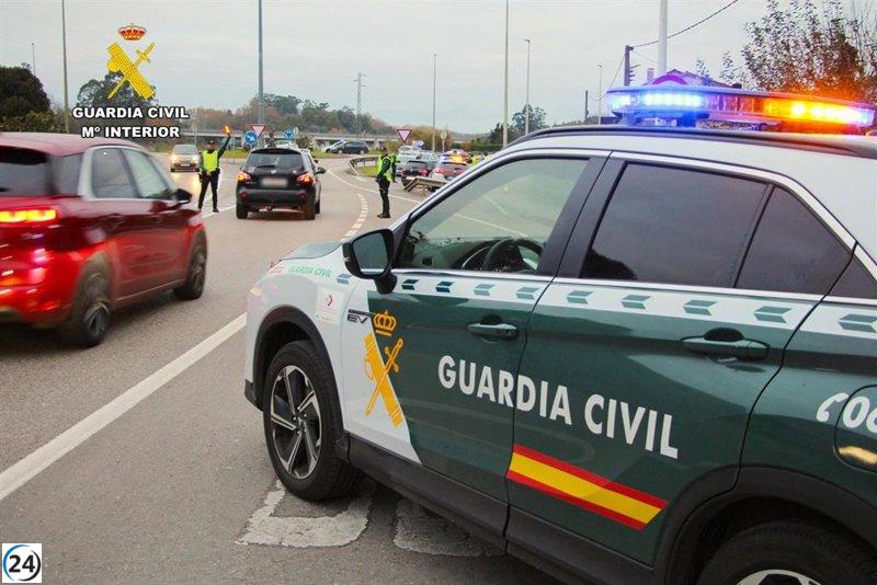 Arresto en Castro Urdiales por robo de efectivo, gadgets y cuatro jamones valorados en 700 euros.