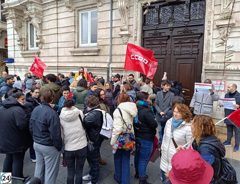 CCOO y educadores sociales condenan el crimen en Badajoz y critican las condiciones laborales.