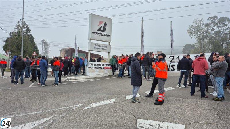 Octavo día de paro paraliza planta de Bridgestone en Primero de Mayo.
