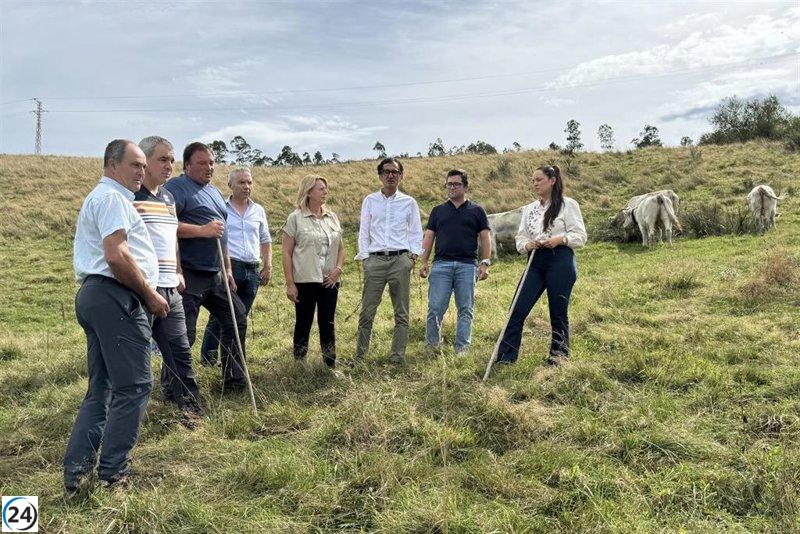 Gobierno entrega finca en Guriezo a familia ganadera afectada por incendios en León.