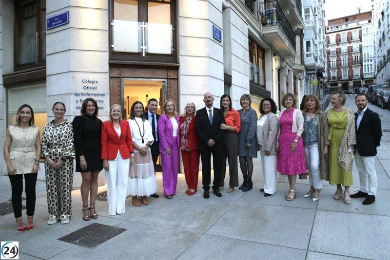 El Colegio de Enfermeras de Cantabria establece su nueva base en la calle Gravina de Santander.