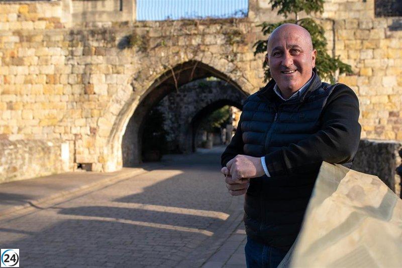 PSOE respalda sin reservas a Agustín Molleda tras su éxito en la oposición de Cartes durante su gestión como alcalde.