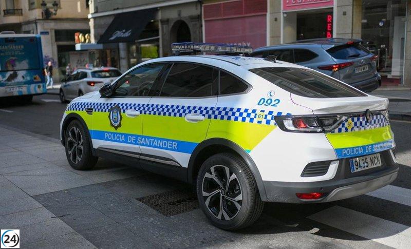 Conductor ebrio sufre accidente en rotonda y es trasladado a Valdecilla.