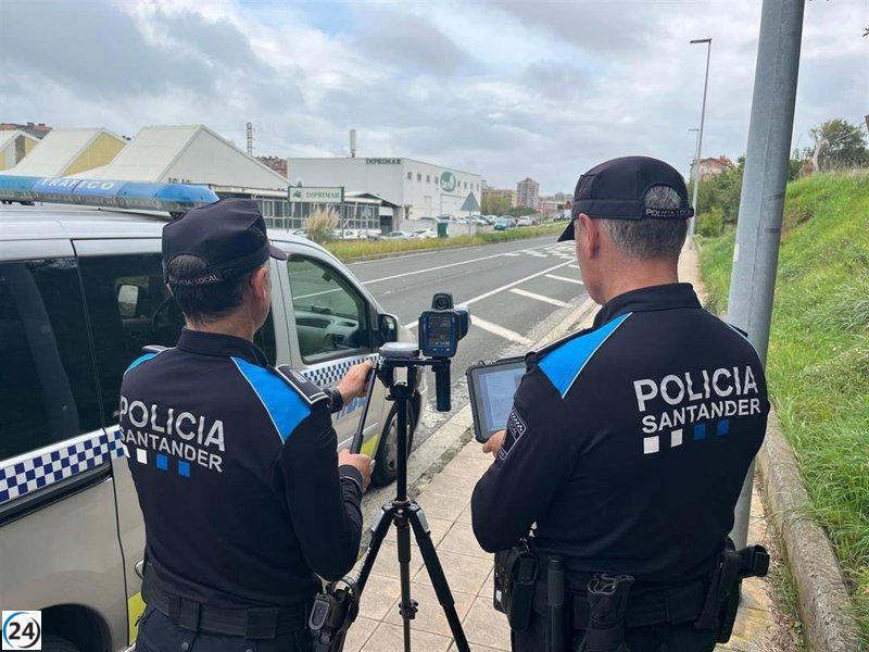 La Policía de Santander incorpora un radar móvil para reforzar la seguridad en áreas críticas.