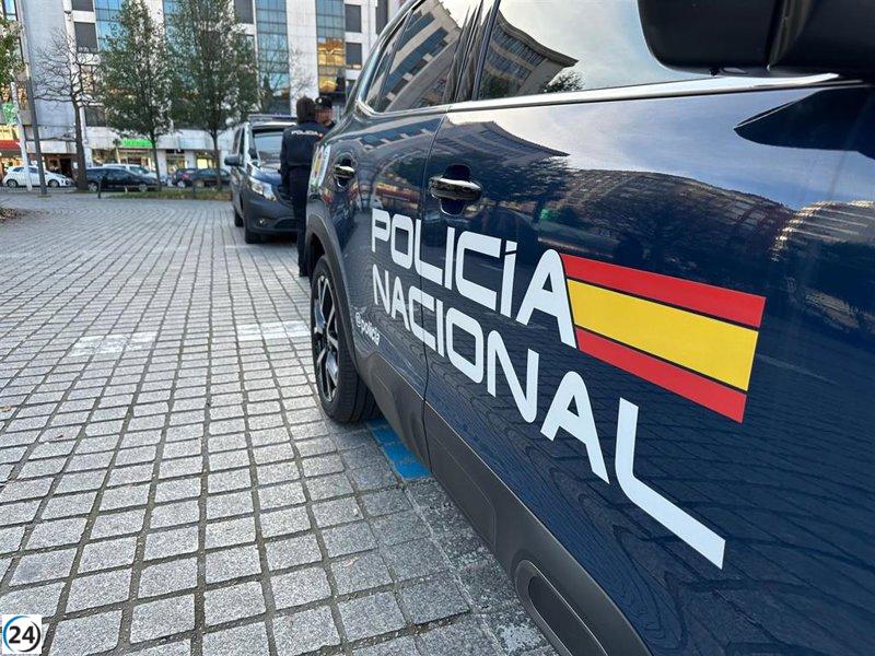 Joven arrestado en Santander por defraudar 7.600 euros a su abuela.