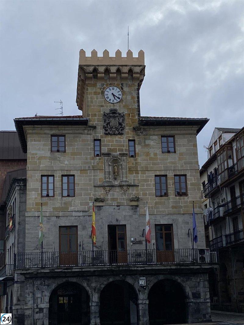 Pensionistas interrumpen sesión en Castro Urdiales, forzando su suspensión.