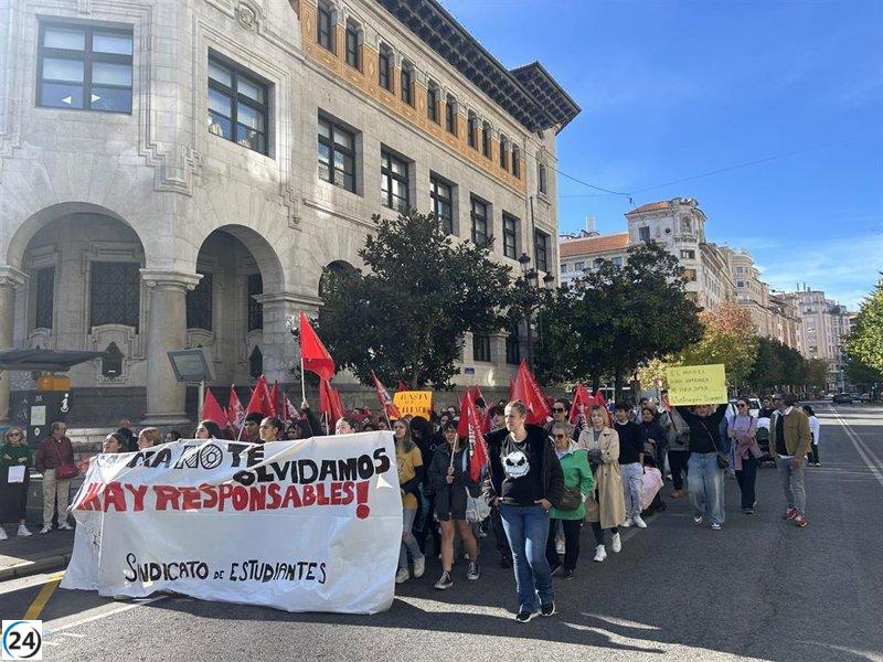 Estudiantes de Santander se manifiestan contra el acoso escolar: