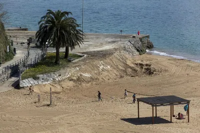 Los peligros de la sobreexposición al sol en las playas de Cantabria