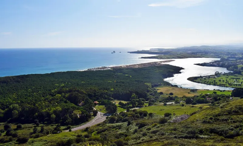Playas de ensueño en Cantabria para disfrutar este verano