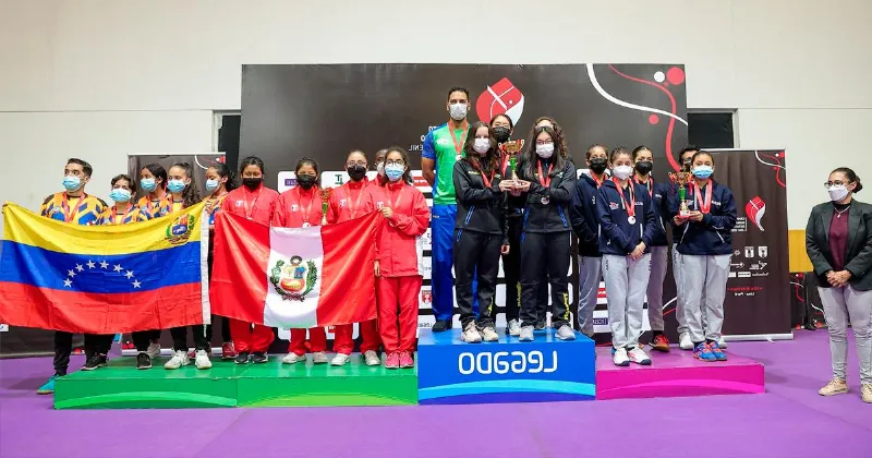 El tenis de mesa cántabro se hace con la medalla de plata en el Campeonato de España