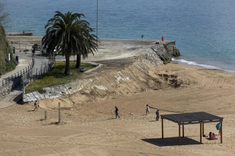 Los peligros de la sobreexposición al sol en las playas de Cantabria